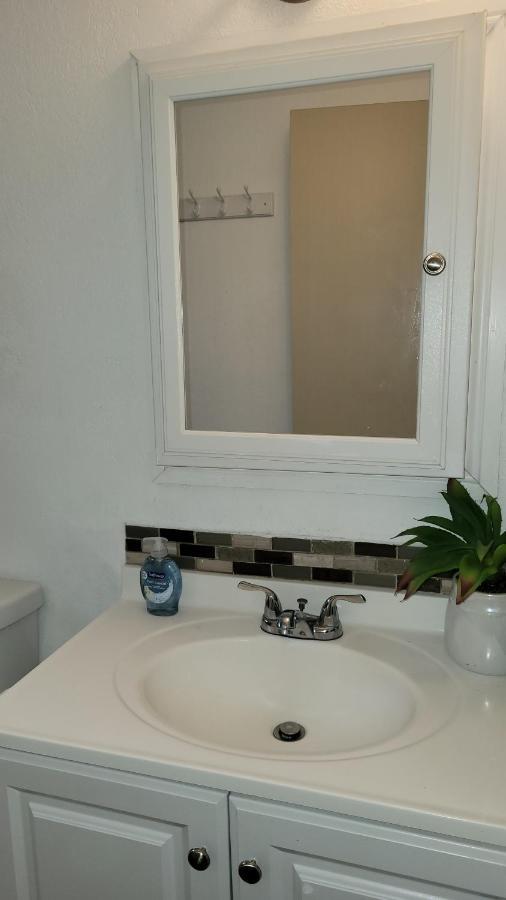 Ocean Breeze Apartment Χάντινγκτον Μπιτς Εξωτερικό φωτογραφία